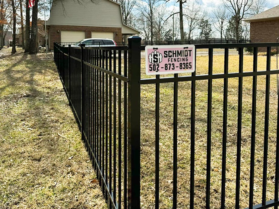 Aluminum Fence Contractor in Louisville Kentucky