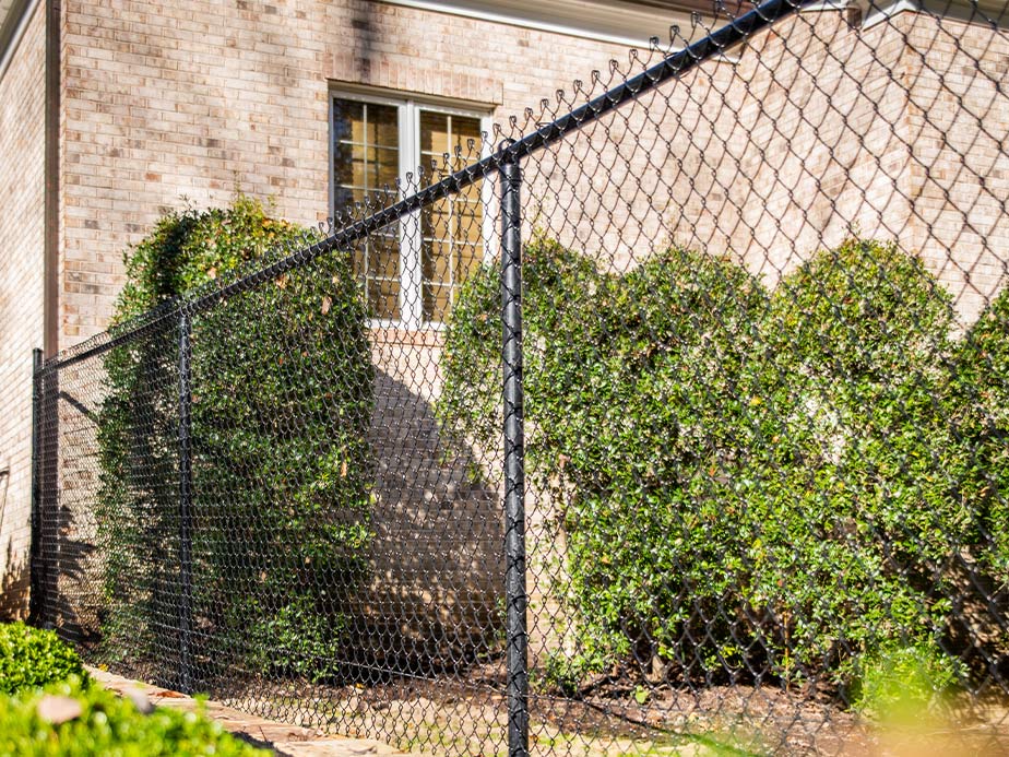 Chain Link Fence Installation Contractor in Louisville Kentucky