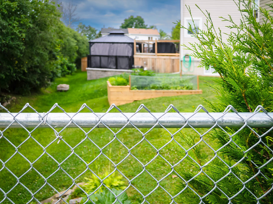 Chain Link boundary fencing in Louisville Kentucky