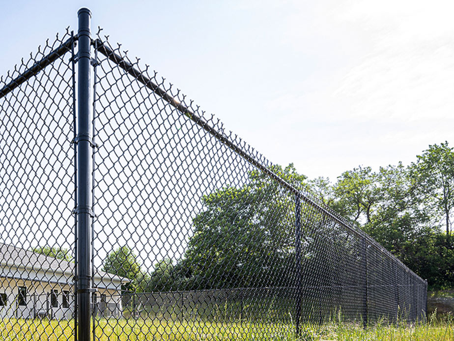 Chain Link security fencing in Louisville Kentucky