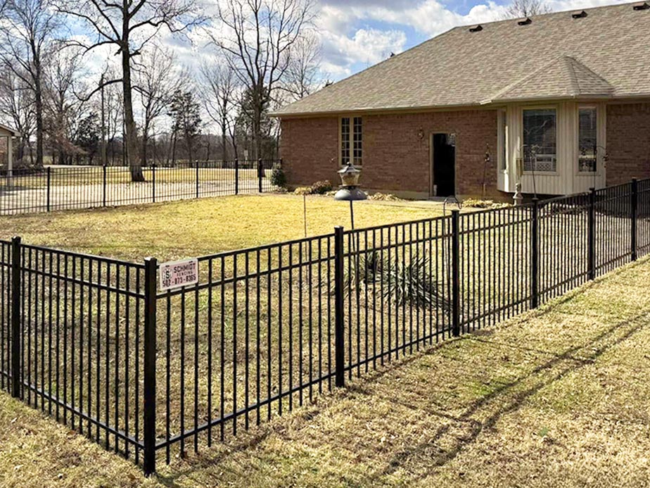 Fence Installation Contractor in Louisville Kentucky