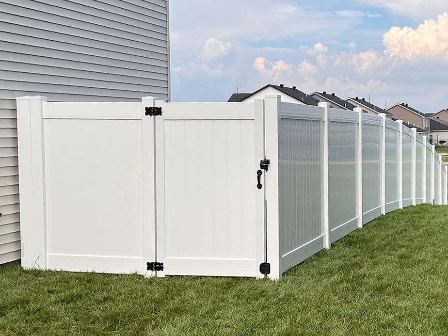 Crestwood Kentucky residential and commercial fencing