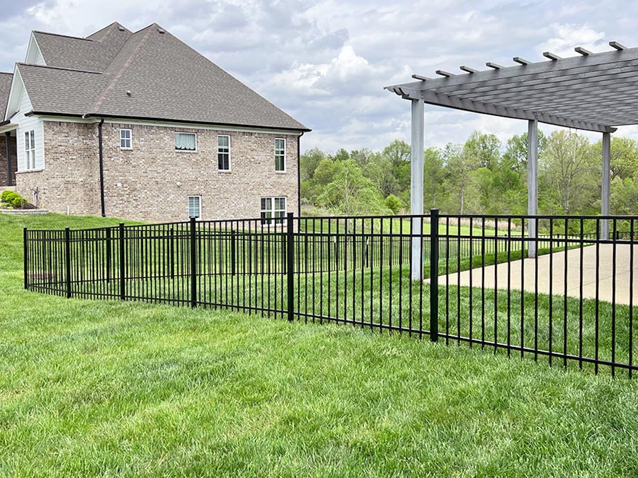 LA Grange Kentucky residential fencing company